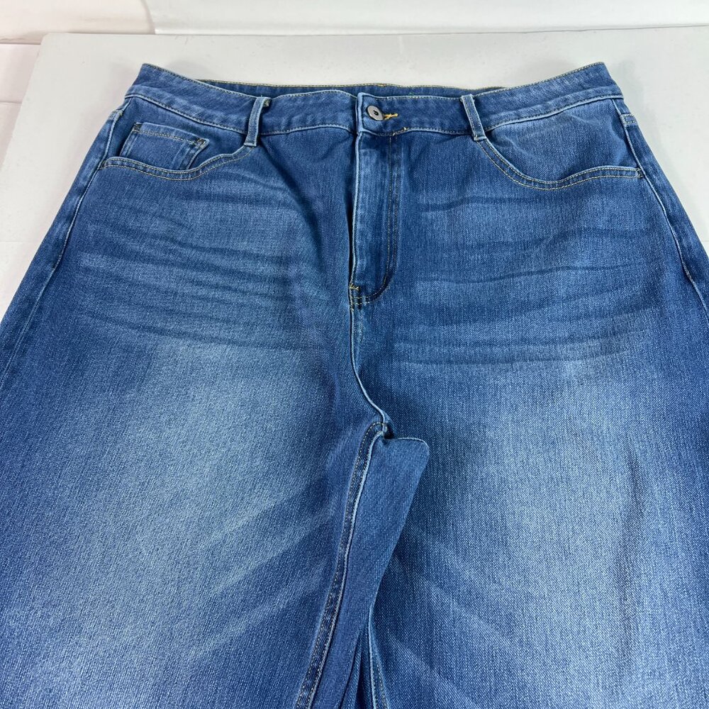 Halara Jeans Women's 36x23* High Rise Rolled Hem Wide Leg Crop Blue Denim No Tag - Picture 3 of 16